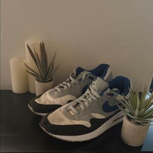 2017 Nike Air Max; grey/blue/white